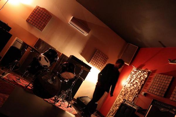 Hunterstudiouk's tweet photo. We believe we have the best recording/ rehearsal room around. 100% of our clients agree. Nobody comes just once ! http://t.co/mcjLZTSYqX