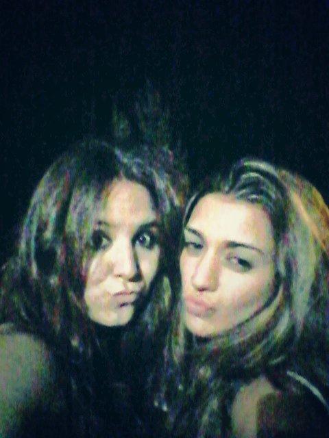 Lauri_Feral's tweet photo. @anny_13_6  la quiero. #mamiangelalofyu (L) #fotoqueresumelanoche http://t.co/EWY5MrLDqu