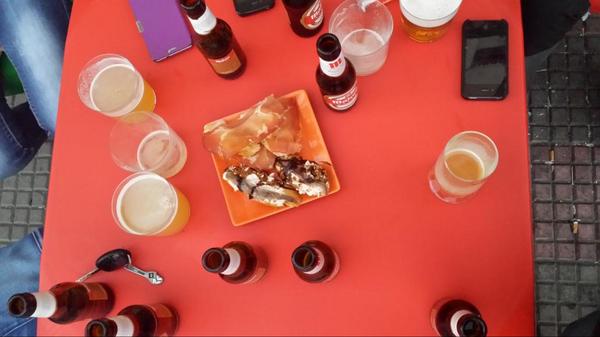 ivanvalcueva22's tweet photo. #otratardedecerveceo http://t.co/p5xH2XriZp