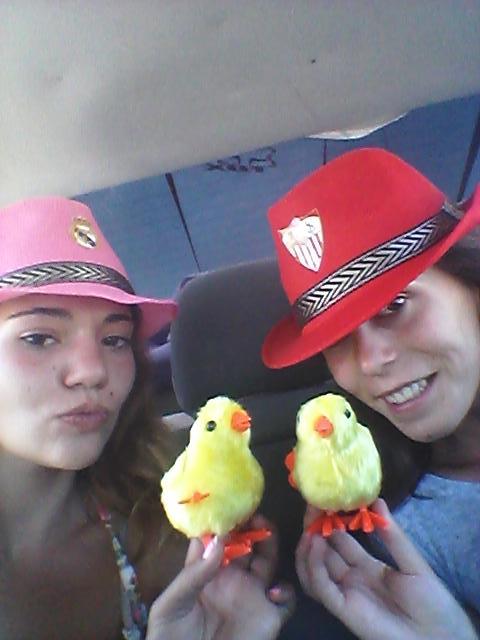 anaaaa(: tweet media