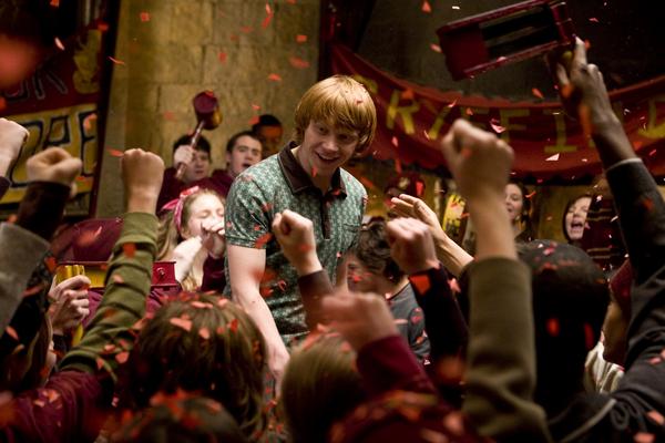 harrypotter's tweet photo. Although we miss our Won-Won, we can't wait to see you take the stage. Happy birthday, Rupert Grint! http://t.co/RM5M8CE8ij