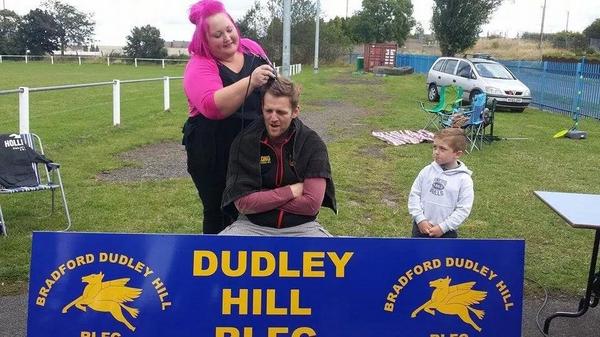 Karlpratt09Karl's tweet photo. Head shave done @dudley_hill Hayden Harrison what a guy, honoured and proud #community http://t.co/vDZAEoBSR1