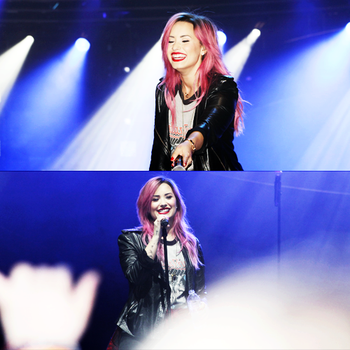 pfvotedemetria's tweet photo. VOU POSTAR TODAS AS MINHAS FOTOS DA DEMI, QUANTO MAIS RT MAIS VOTOS #votedemilovato http://t.co/fRVsDKFrIX