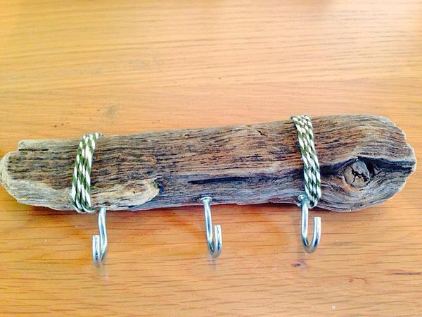 defunct2funk's tweet image. Driftwood wall jewellery or key hangers. #iloves #Sheffieldissuper
