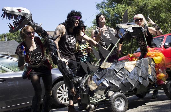 RACE DAY! Text CAR13 to 66937 to vote for our team as the People's Choice favorite @redbullSEA #redbull #soapbox!