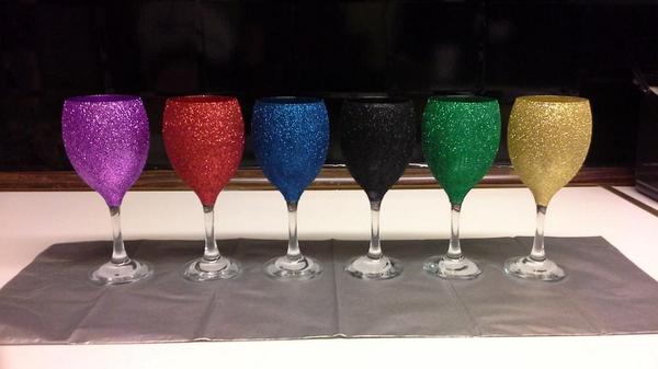 Allglitzythings's tweet photo. Glitzy glasses http://t.co/j88Dw4NF0J