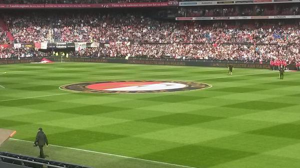 Plakplaat63's tweet photo. 1ding was vandaag weer helemaal #Top #hetVeld van #deKuip lag er #geweldig bij.
#Feyutr http://t.co/yqCF5KrqKl