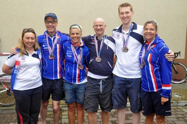 <a href="/lancearmstrong/">Lance Armstrong</a> 2 of these cyclists have beaten cancer. All of them live &amp; ride with organ transplants. And drugs :)