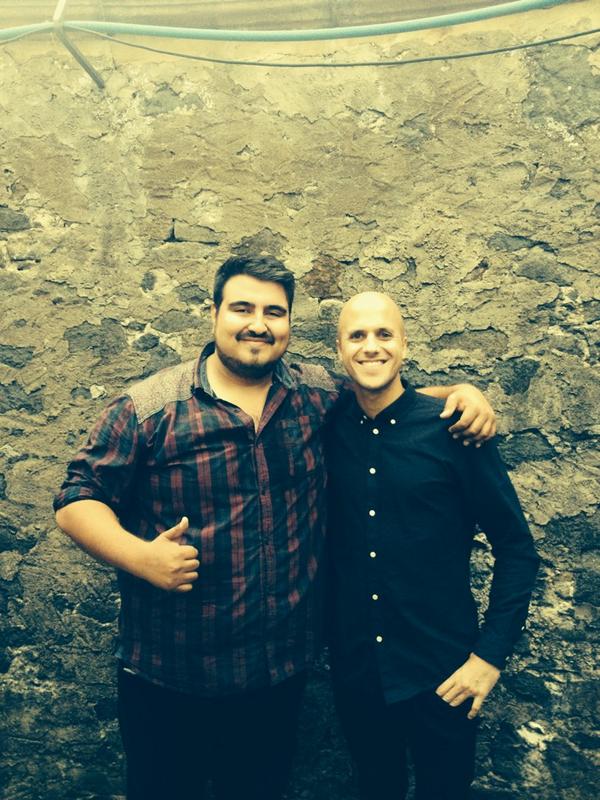 Milow und Icke.
Er ist ein Super cooler Typ! :)