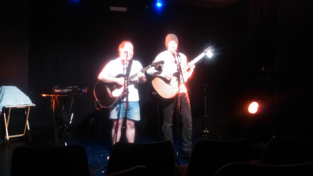 Embedded image permalink