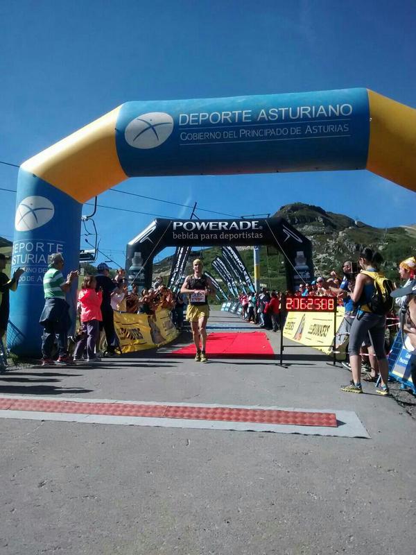 SRtrailstores's tweet photo. Solorunners muy presente en el V Trail @VPajaresOficial: recta d meta, avituallamientos,banderas,... #pasiónportrail http://t.co/vpUIeZxWv8