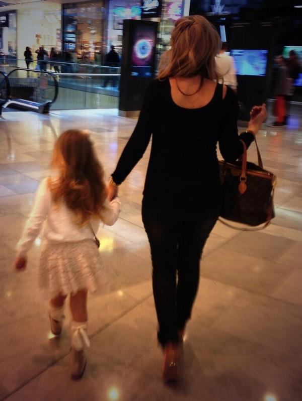 NotChloeB's tweet image. Shopping with my butterfly @PrincessAvaB