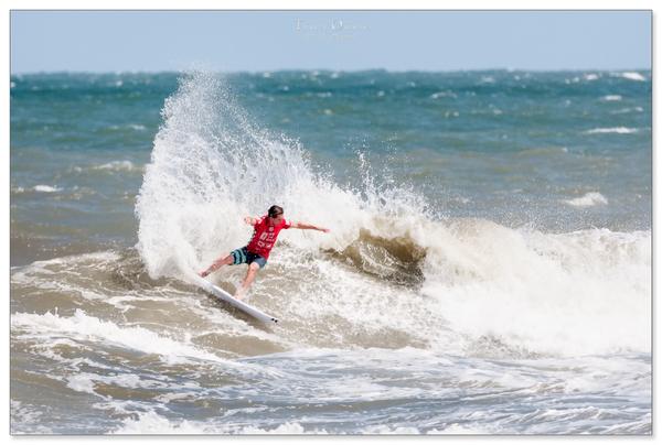 TravisOwney's tweet image. Congrats to @MDunph234 Michael Dunphy 4 bringing #ECSC trophy back to VB after 33 years! @ECSC360 @EasternSurfMag