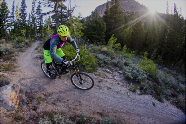 OutdoorGearLab's tweet photo. Need a new lid for your upcoming enduro race? Check out our modern mountain bike helmet review
http://t.co/B2pRPtUz7y http://t.co/JfoPOBMySx