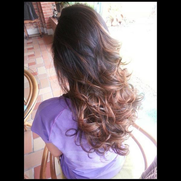 AngeloSteels's tweet photo. #Californiana Sin #decolorar el #cabello #sinmaltrarar #color y #cepillado pide tu #cita whatsapp-3215636520 #Med... http://t.co/mhiV9Guiny
