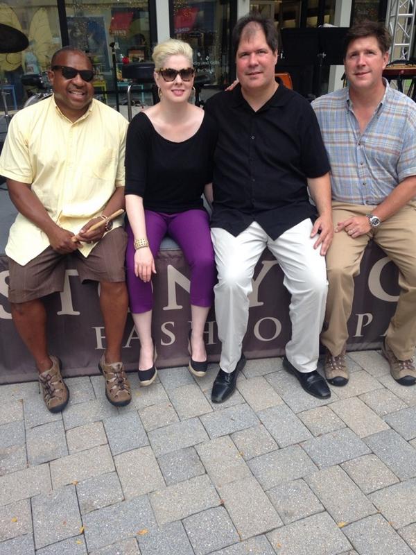 Emme St. James (emmestjames) Twitter