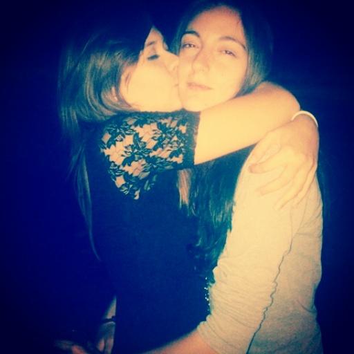 MonicaPM01's tweet photo. Mi peqeñaa !  @Vikalzv http://t.co/0FIqKWhajm