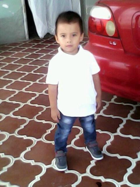 angiefunez2's tweet photo. Mi boy http://t.co/bayNFF9zkn