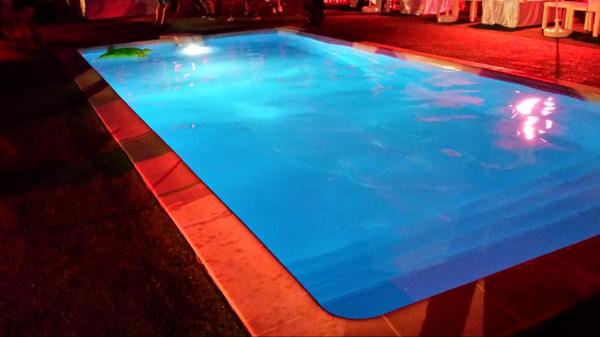 Bon début de semaine. Dimanche 31.
IL Y'A PISCIIIIIIIIIIIIIIIIIINE. BE READY!