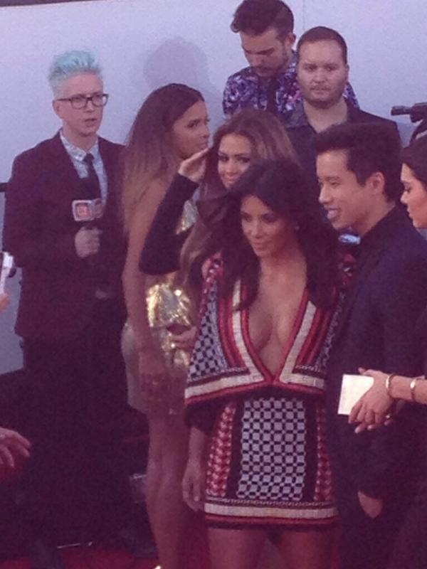 duhbasicfangirl tweet picture