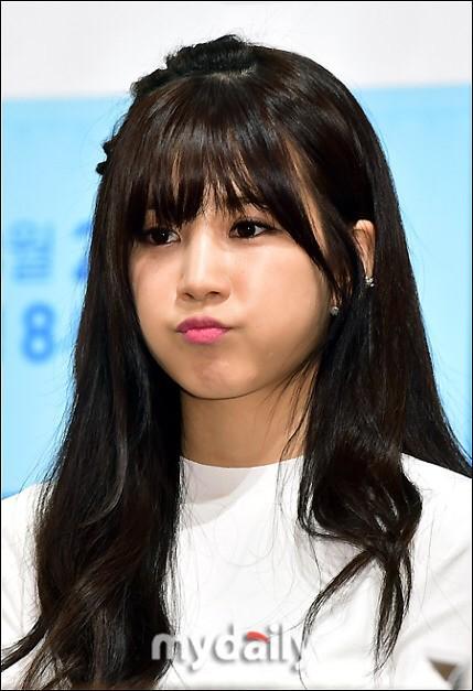 Bv3PM2UCcAAPl12.jpg:large