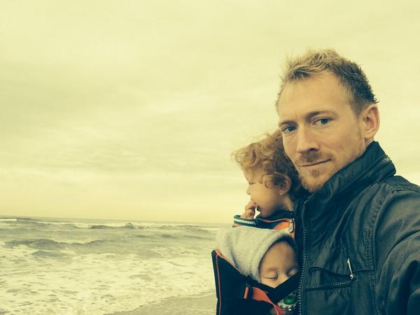 Barplanet's tweet image. Checking the surf and enjoying the one day with no events this week!