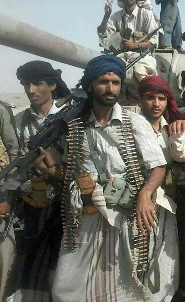 mb11111m's tweet photo. بارجال تأهبوا شدوا المحازق
صف واحد يا قبايلنا ال��بيه

واخلصوا النيه لرب الخلائق
واعلنوها حرب ضد الرافضيه

 #اليمن http://t.co/97ByrziiD0