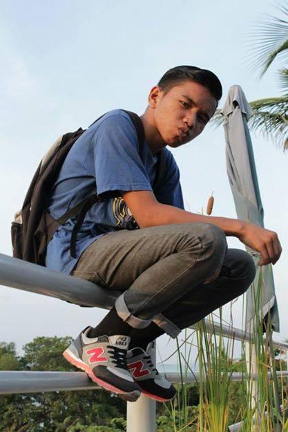 Admin 3 Riezky Oktavian