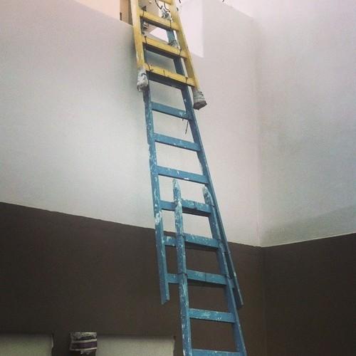 safetyphoto's tweet image. ladder thing

Found at buff.ly/1qh7mNd