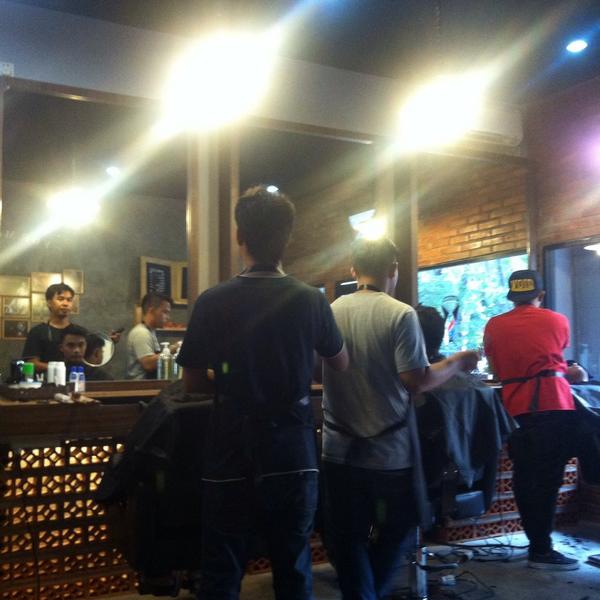 Mansion Barbershop tweet media