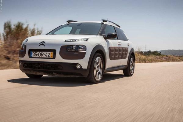 [GALERIE] Le C4 Cactus en photos - Page 2 Bv4KuKzIYAAF4fS