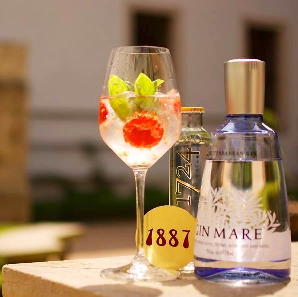 The best #GinMare cocktail combined with @1724tonic. Do you want to try it? #augustinebar1887