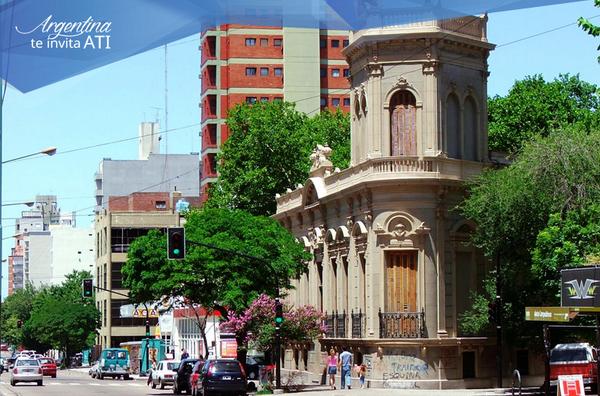 Palacio Campodónico nos hace imaginar cintas y faldas de raso. Revive la historia en #LaPlata. goo.gl/Cr0Kwj