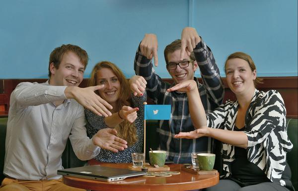 Vragen over de traineefuncties? Stel ze in ons Twittercafé op 27-08 en 28-08 van 19.00-21.00 uur via <a href="/fryslantrainee/">fryslantrainee</a>.