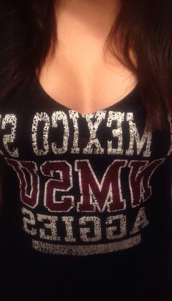 NMSUBoobs's tweet photo. To the first week here at NMSU! Welcome freshmen &amp; good luck seniors! #GunsUp #AggieUp #boobs #rack #SUNSOUTGUNSOUT http://t.co/Imnc3IYEWv