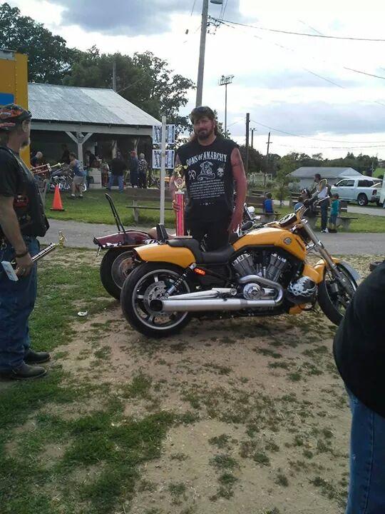   Happy Birthday Billy Ray Cyrus I hope you have an awesome day 