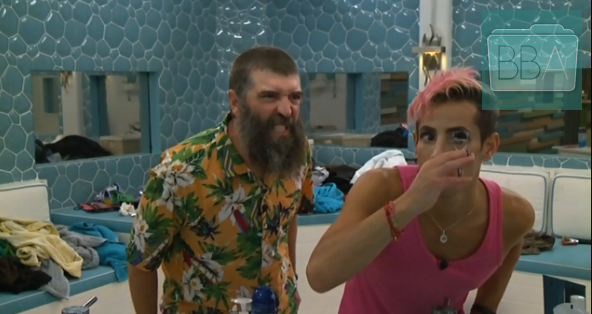 Catvanzyl's tweet photo. Caption this cap. #bb16 #bblf #screencapoftheday http://t.co/0lPQYpMPp5