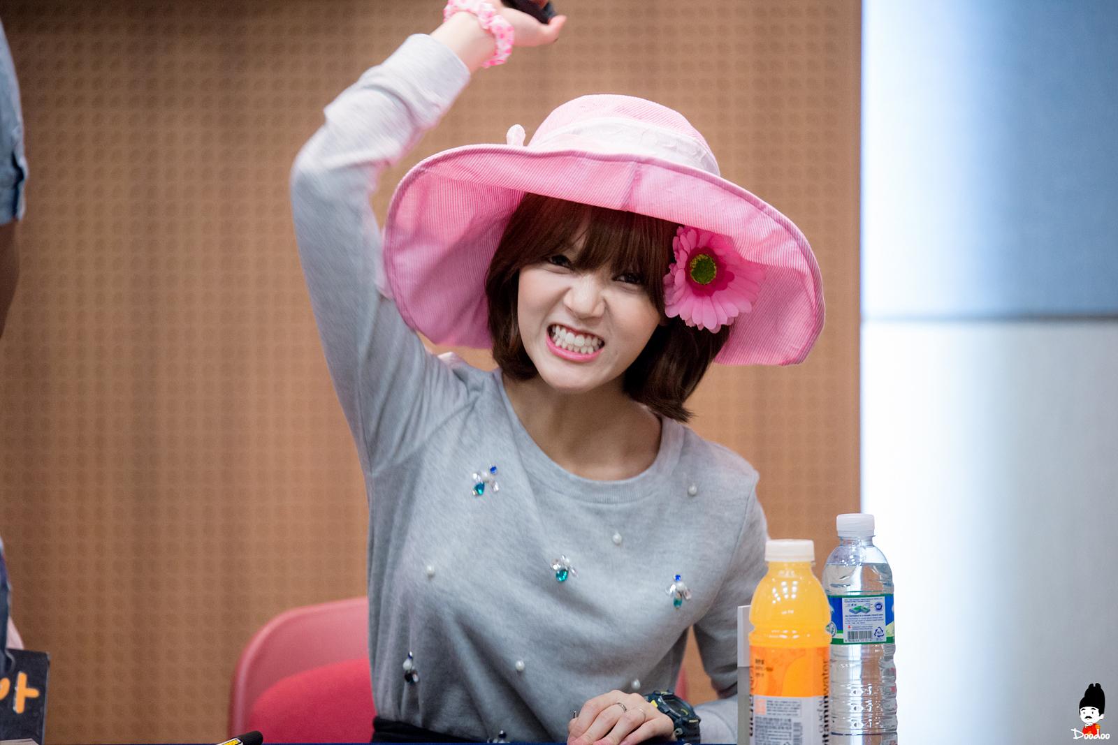 Bv5PLAGCcAIYls9.jpg:orig