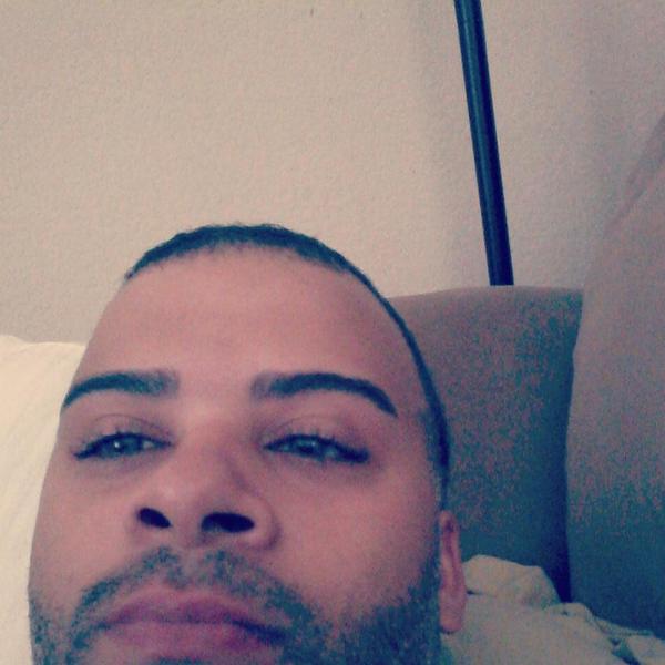 wouldnotmind's tweet photo. And me from home :) #LifeClassStudent #Lifeclass on #OwnTVRocks @OprahsLifeclass Hello Oprah ....β
β http://t.co/9i6OKh4nGh