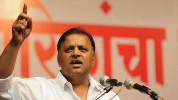 Khanoreb's tweet image. Sitaron se aage aur bhi hai jahan..! #respect #abdsir #avinashdharmadhikari