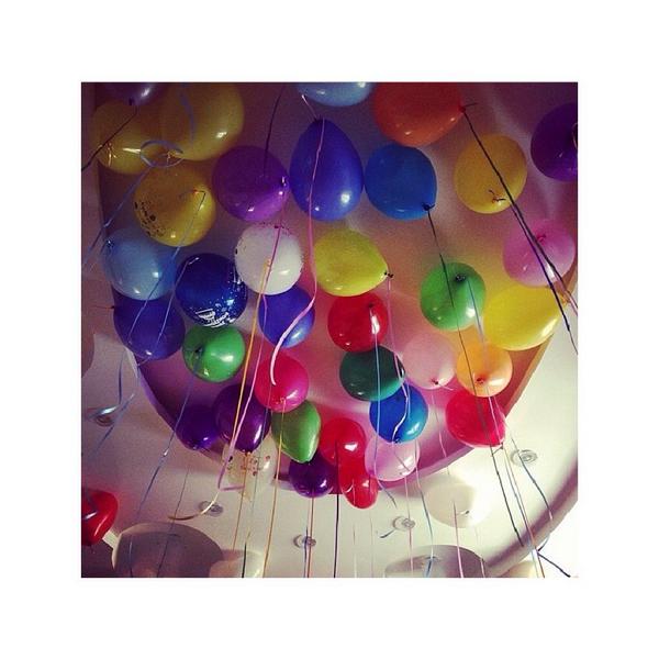 madisonkirkland's tweet photo. My birthday week has started😁👯✨🍻🎈🎉🙊💕 http://t.co/AE5jVHgkqV