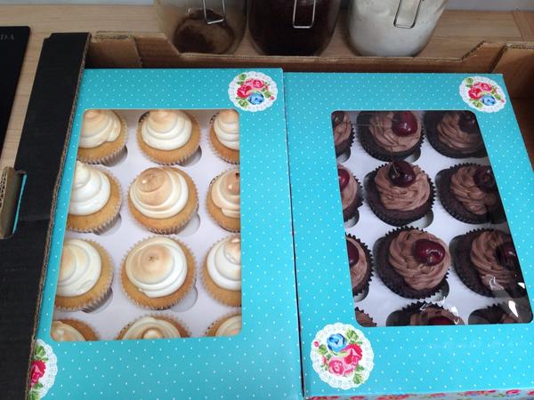 Jorjacarr's tweet photo. @JoParry1984 thank you and thanks so much for my cupcakes they were amazing! http://t.co/vqOL1ZKMQW