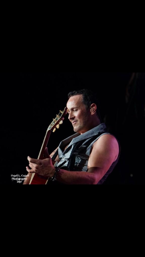 Happy birthday, vivian campbell. Def leppard is my favorite band ever! 