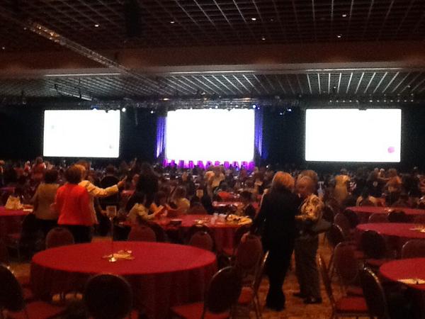 Mgsengstack's tweet image. 200 of the best and the brightest.  They make it Beautiful. #AvonDreams