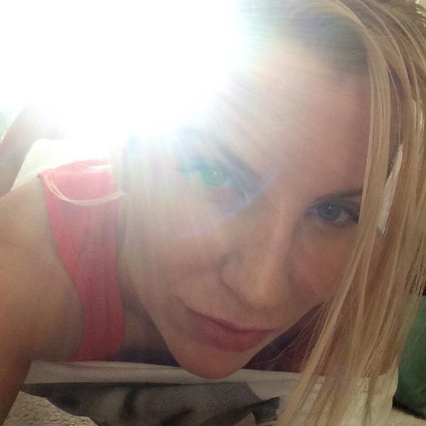 Leon_Kennedy32's tweet image. "@AshleyFires: Putting in some #work doing #yoga #sweatpower http://t.co/uTZUzXB9Ja" yummy yummy sweet ass delicious so perfect workout!
