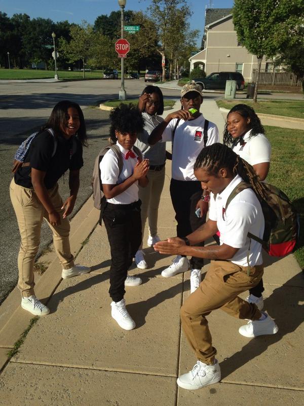 ayeethatstee_'s tweet photo. first day of school type shit 💪📝📓✏️😩 http://t.co/O7goY3vTRs
