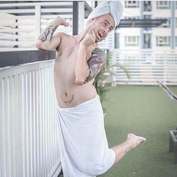 claudiabellle's tweet image. there are two sides to Tyler Carter