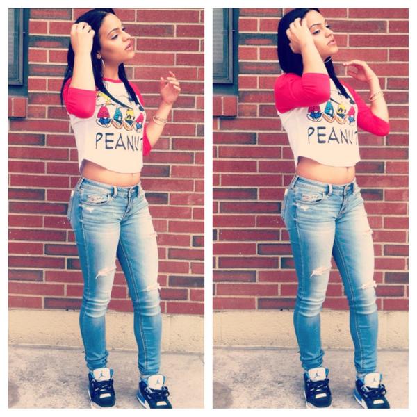 lozadagen's tweet image. #Senior15 😛👟