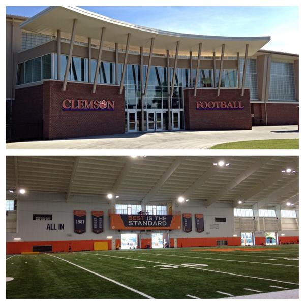 Todd_Blackledge's tweet photo. IMO the most picturesque practice setting in the country is found in Clemson. Indoor facility only adds to it! http://t.co/s5A6QXuzhT