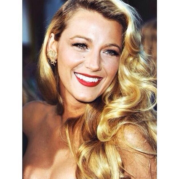 HAPPY BIRTHDAY TO THE BEAUTIFUL BLAKE LIVELY   